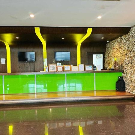 Capital O 75514 Vasidtee City Hotel Suphan Buri Ngoại thất bức ảnh