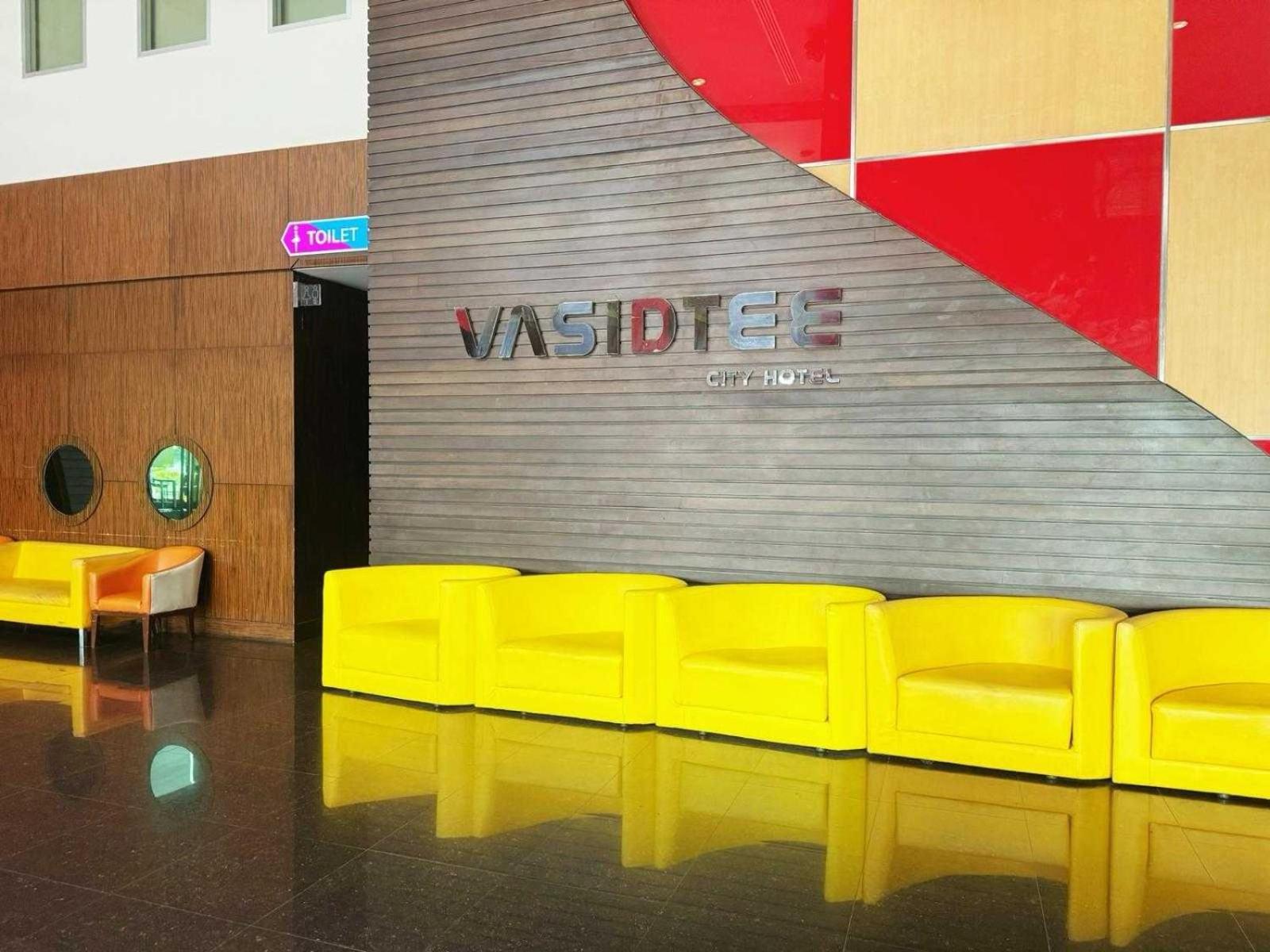 Capital O 75514 Vasidtee City Hotel Suphan Buri Ngoại thất bức ảnh